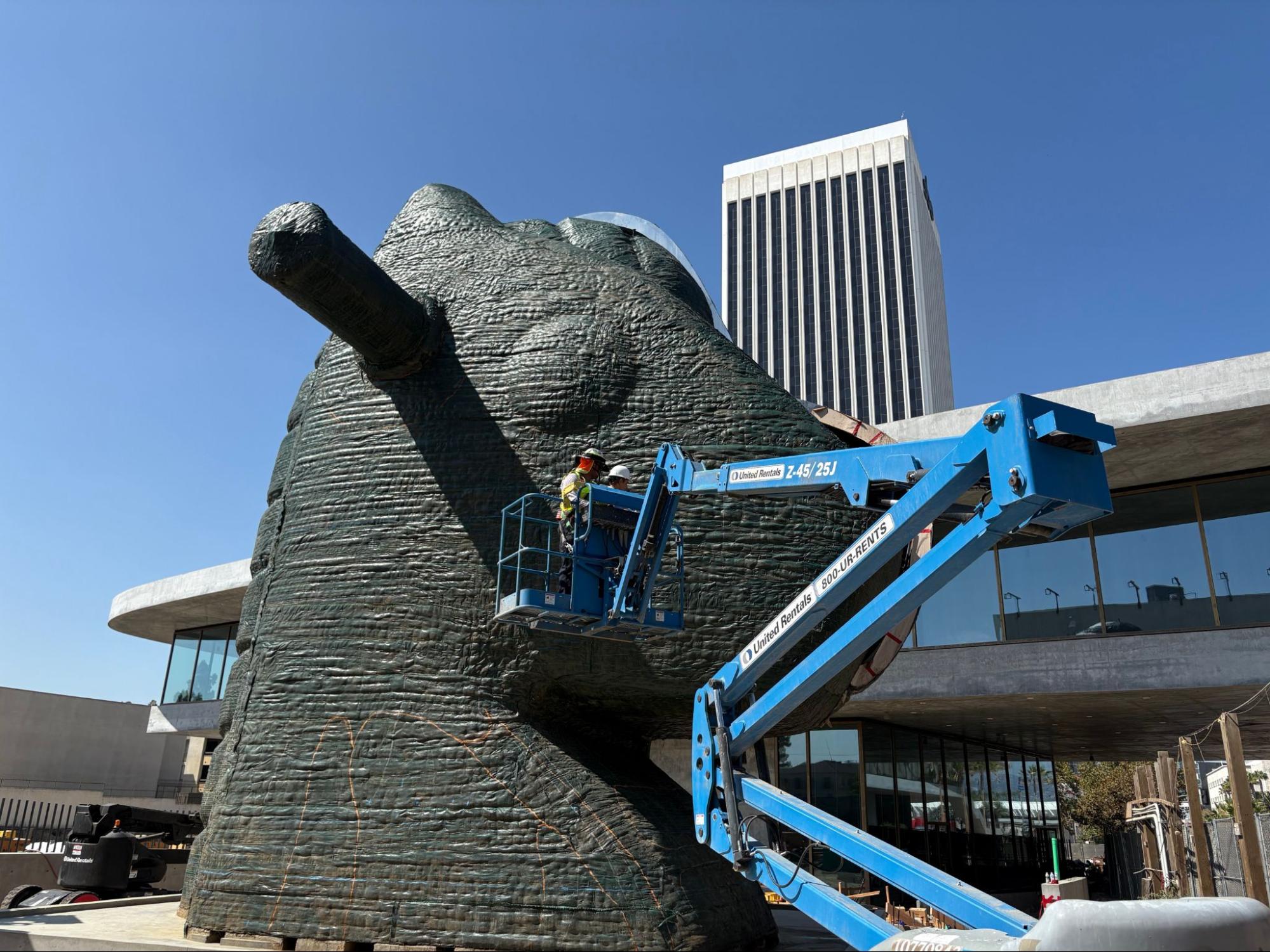 Planting Jeff Koons's “Split-Rocker” | Unframed
