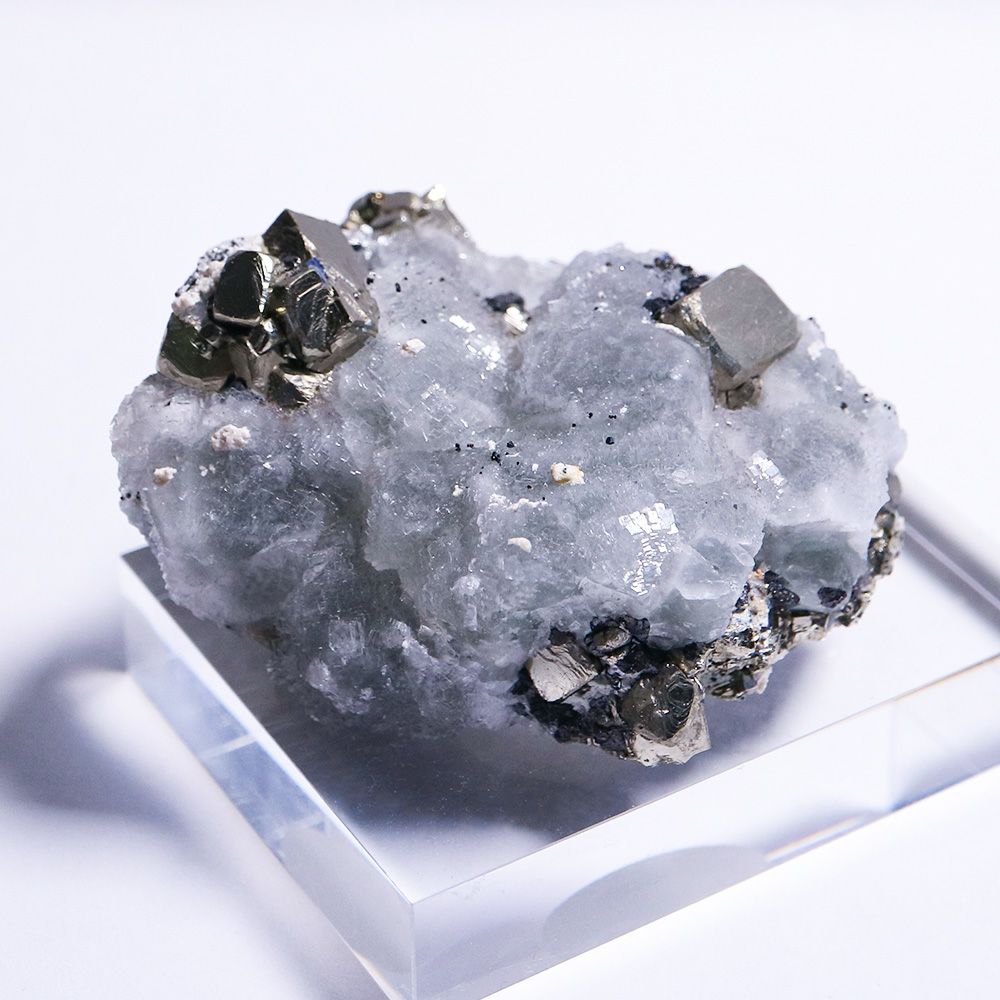 フローライト/パイライト | ウサギノネドコ