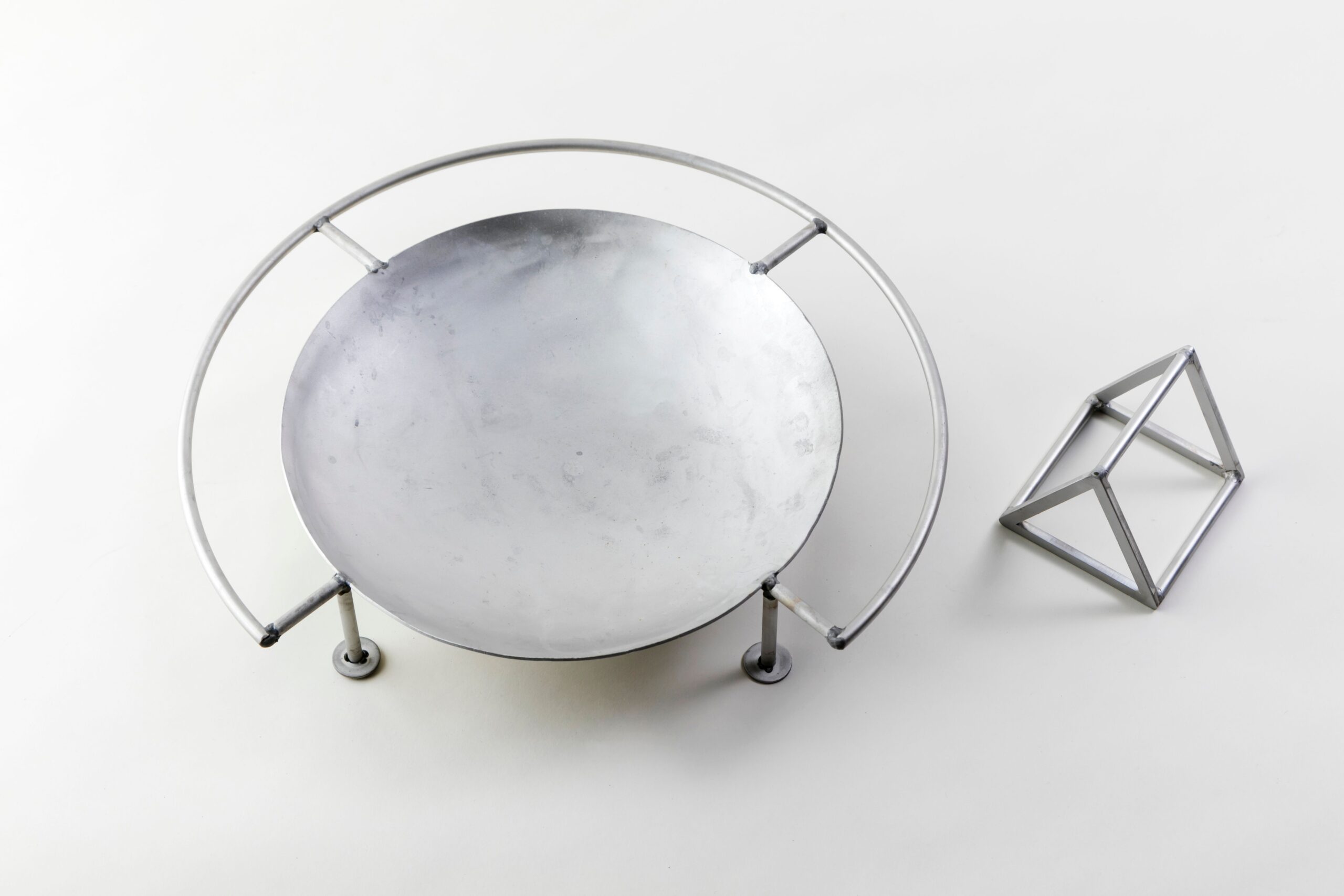 TAKIBISM (タキビズム) から焚火台『JIKABI (ジカビ) 』シリーズ 最新