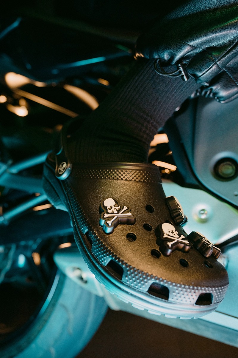 mastermind JAPAN × Crocs コラボサンダルが国内7月1日に再販予定 | UP
