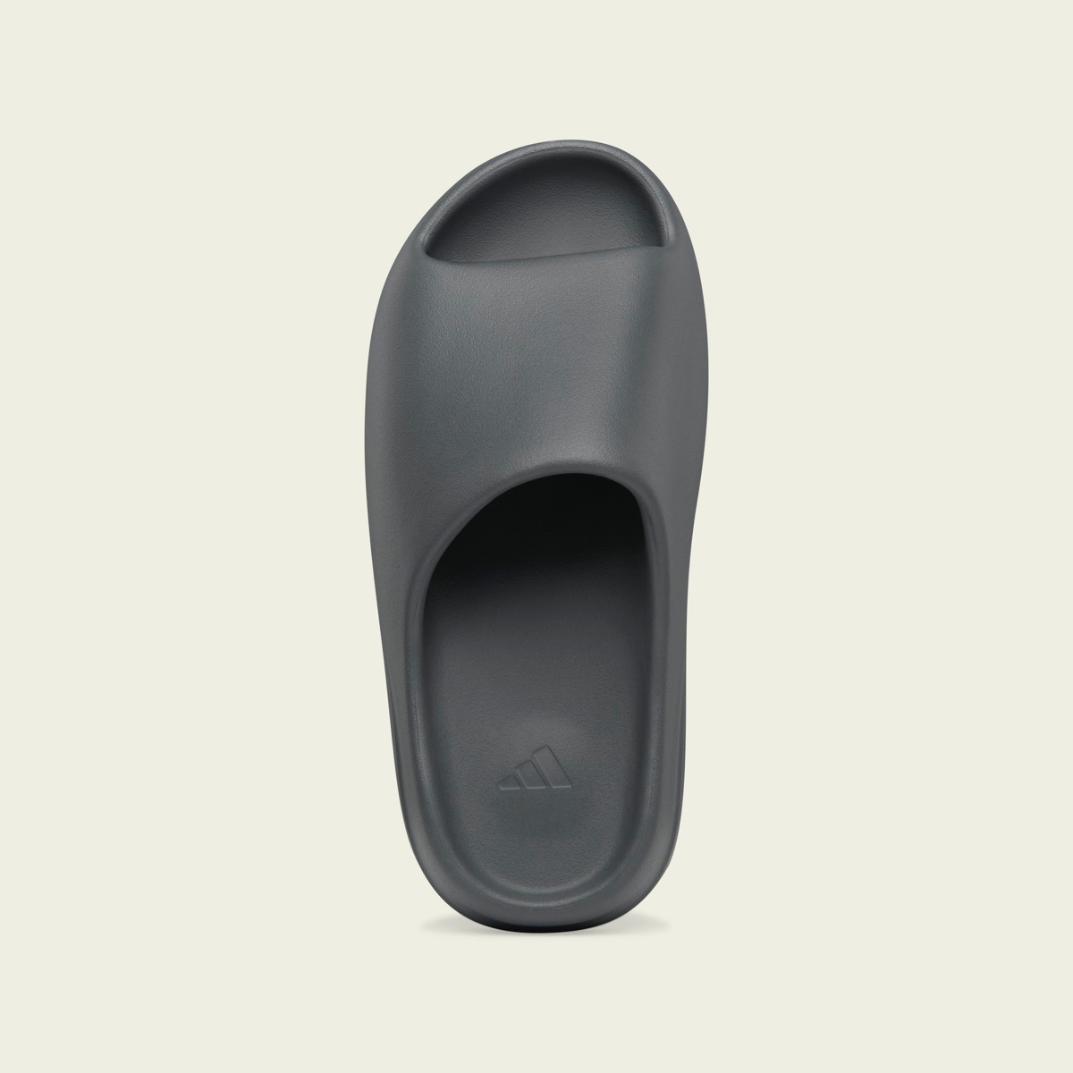 adidas YEEZY SLIDE “SLATE GREY”が国内3月21日に再販［ID2350］ | UP