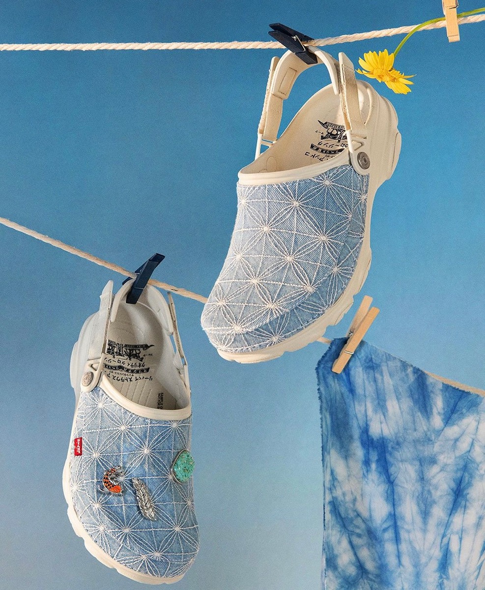 Levi's × Crocs 『All-Terrain Clog & Classic Crog』が国内11月26日に