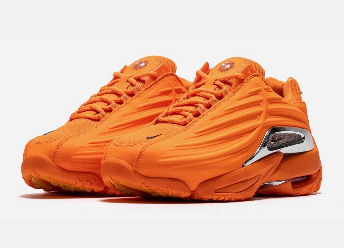 NOCTA × Nike Hot Step 2 “Total Orange”が国内3月15日／4月4日より