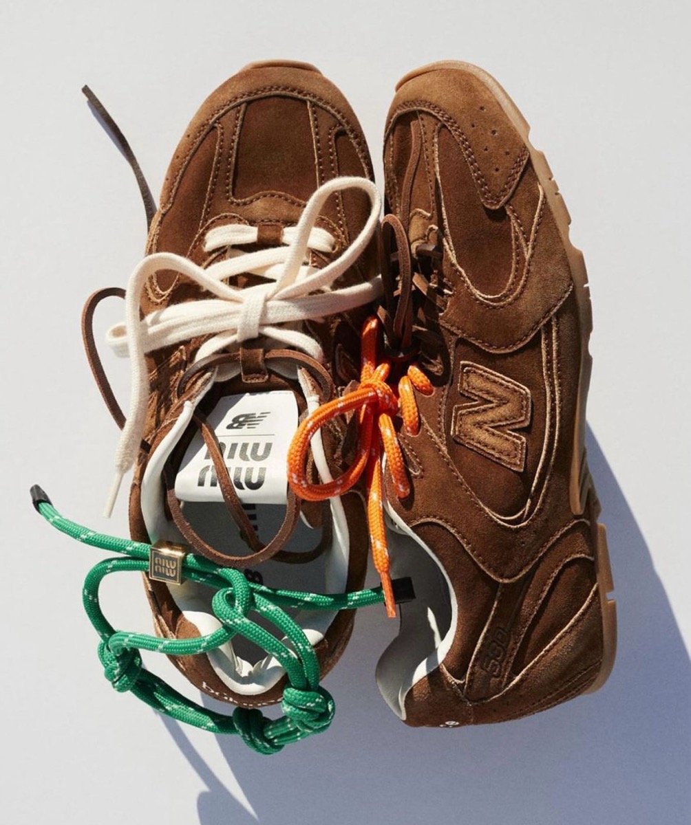 MIU MIU × New Balance 『530 SL』2024年春夏モデルが国内再販中 | UP