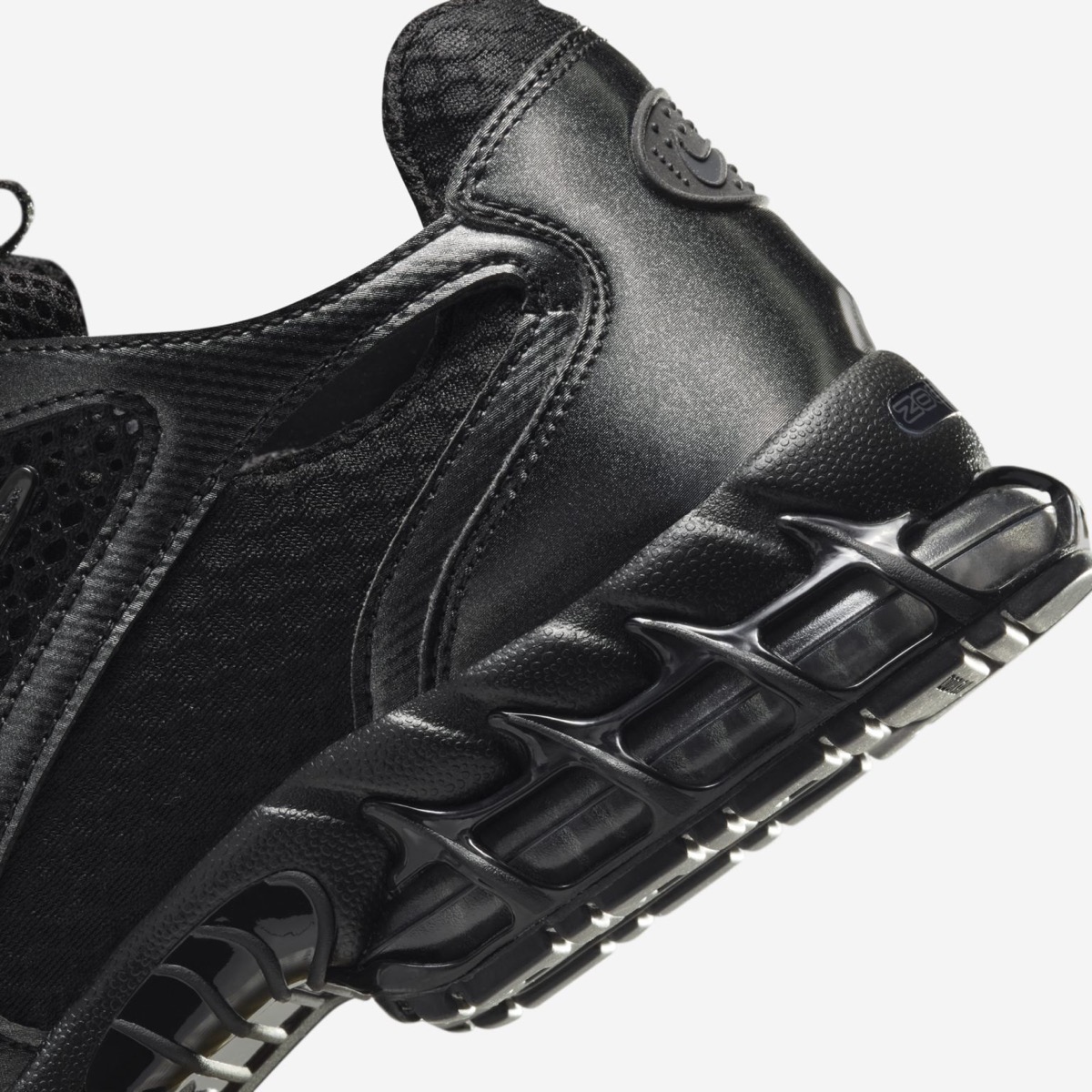 Nike Air Zoom Spiridon Cage 2 “Black”が国内順次発売開始［HM8497