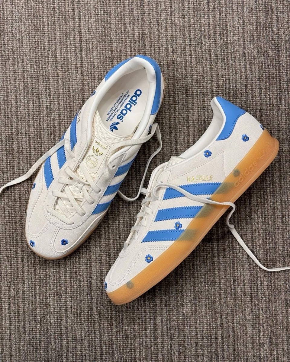 花柄刺繍の施された adidas Gazelle Indoor “Flower Pack”が国内8月9日