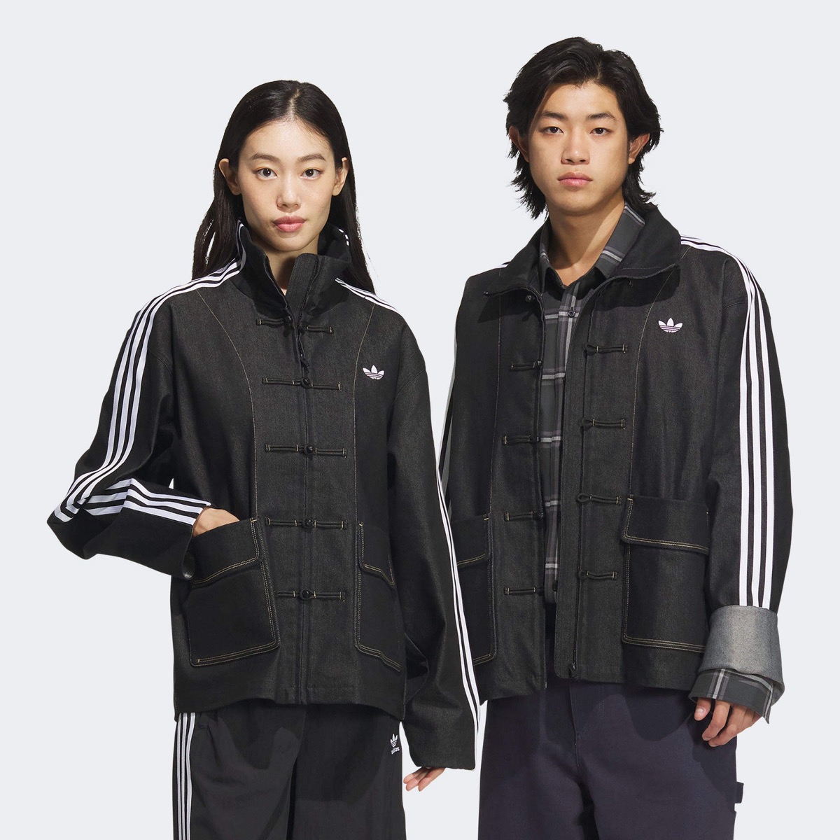 話題を呼んだ adidas チャイナトラックトップが国内発売開始［JY8275