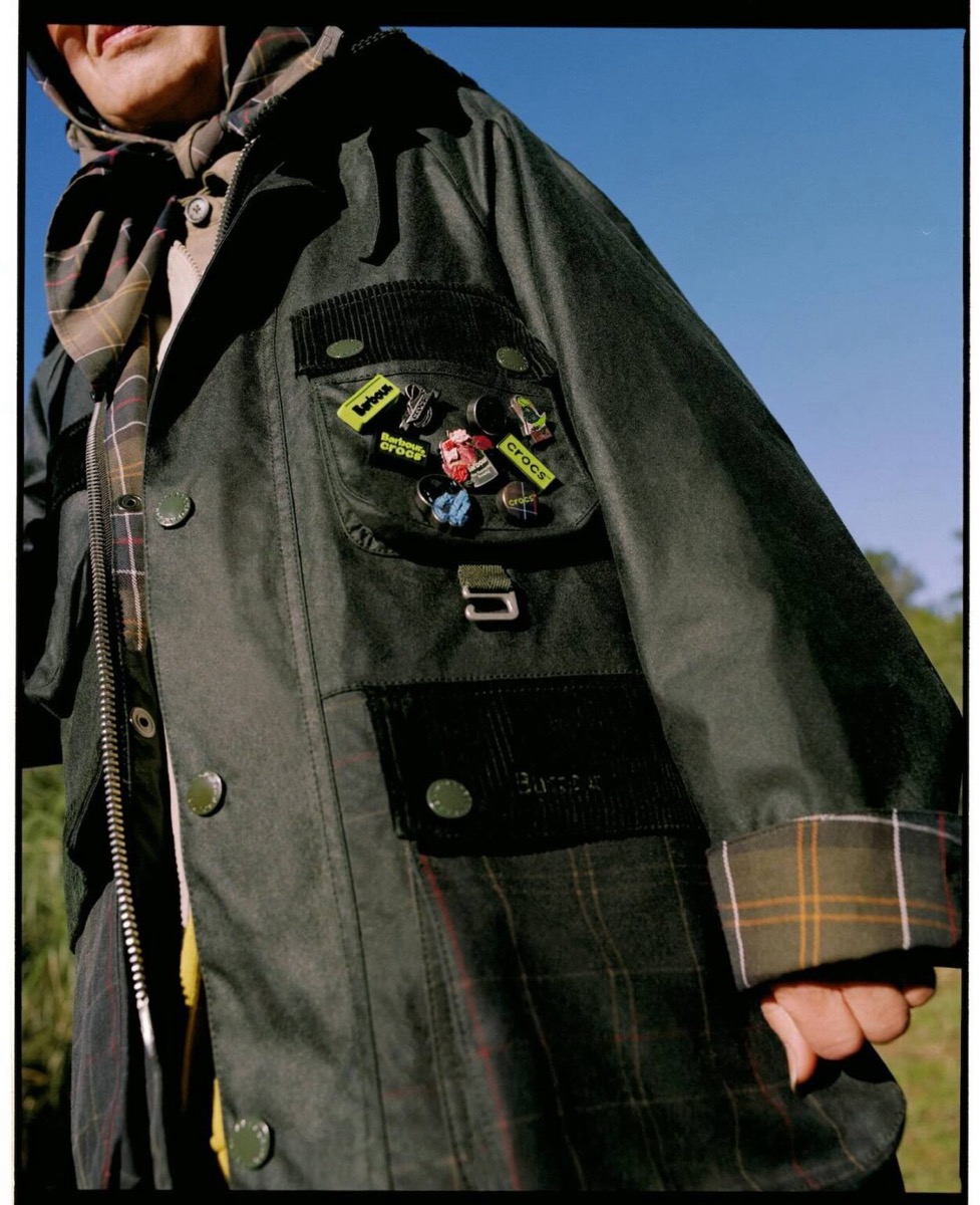 Barbour x Crocs コラボコレクションが国内3月28日より発売 | UP TO DATE