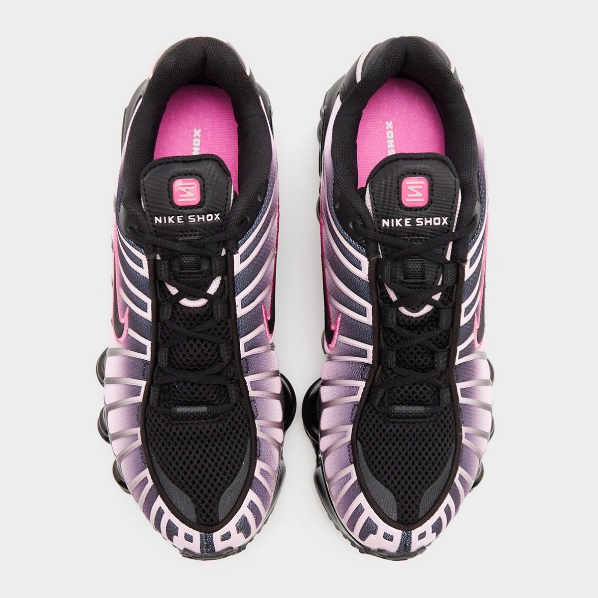 Nike Wmns Shox TL “Black and Playful Pink”が発売予定 ［IH4485-001