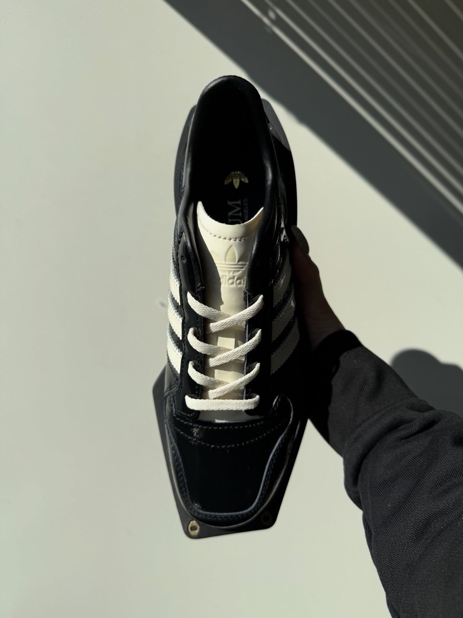 adidas スニーカーx革靴な新作『Forum SQ “Black Patent”』が国内1月23