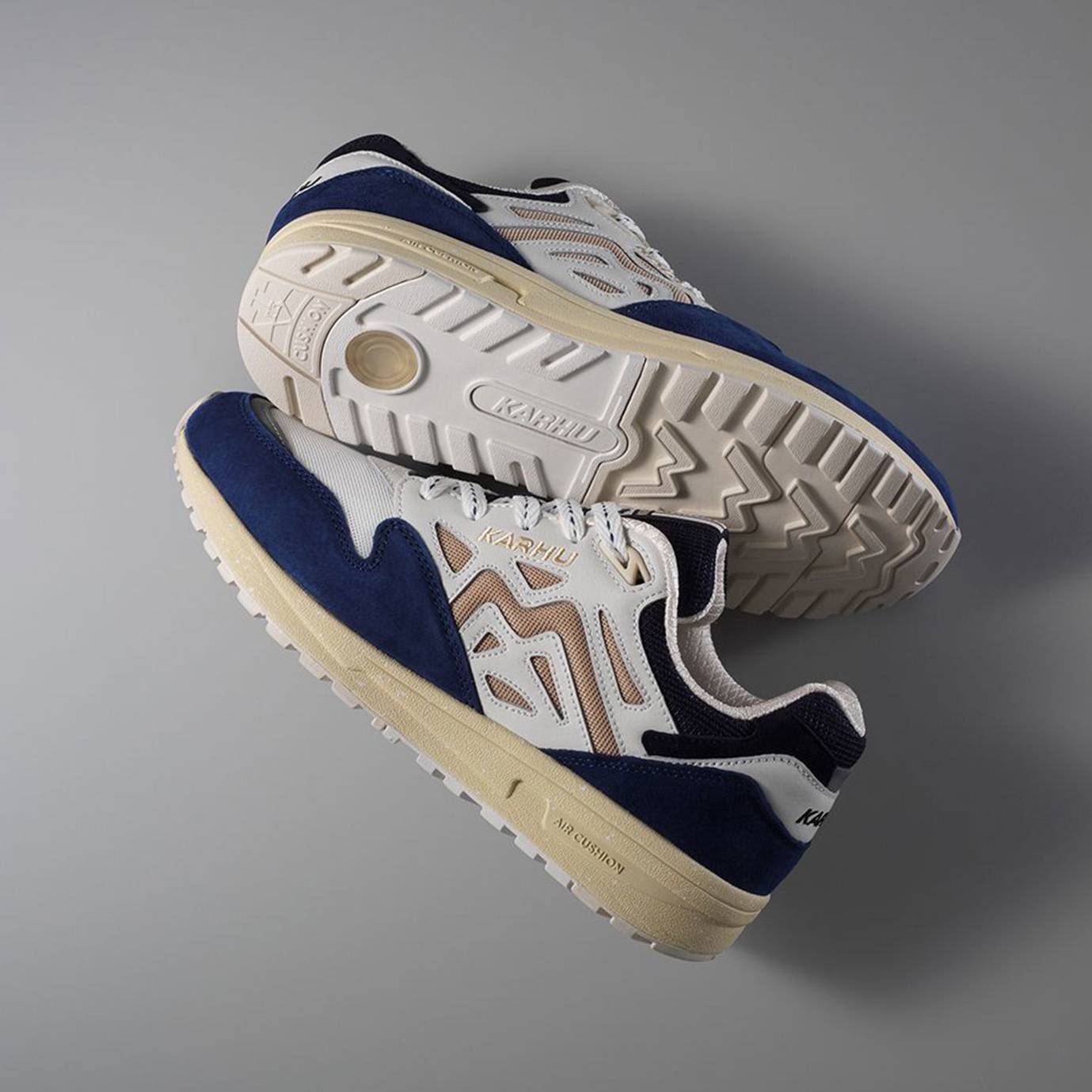 karhu legacy 96 - true navy / irish cream – Karhu US