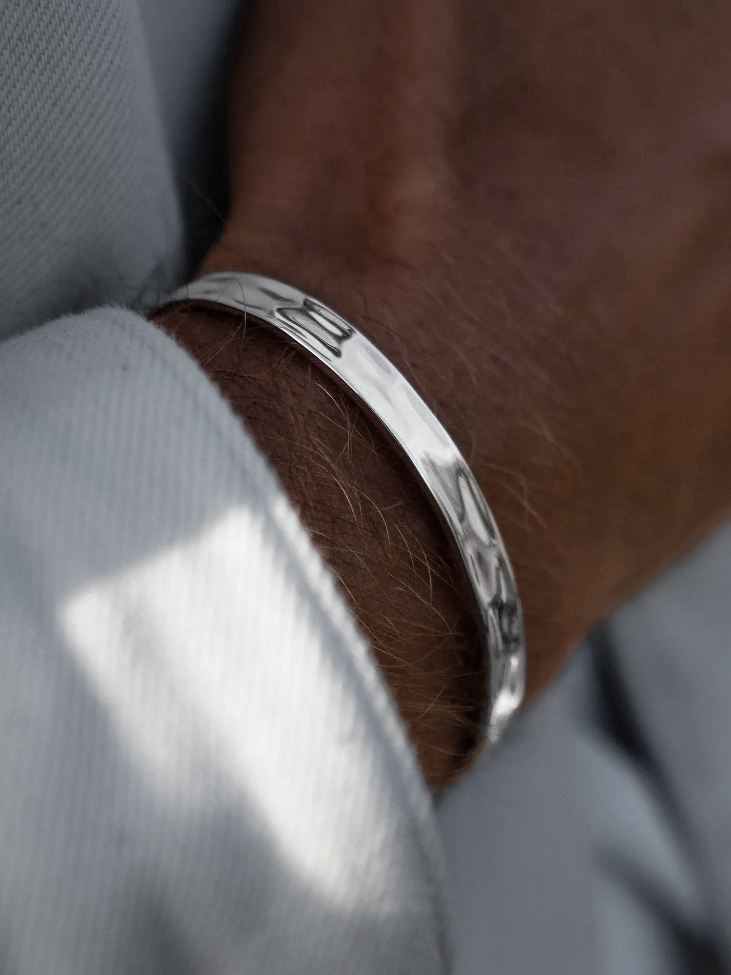 EXCLUSIVE UNISIZE CUFF IN SILVER - Jewelry for Men – Vacier