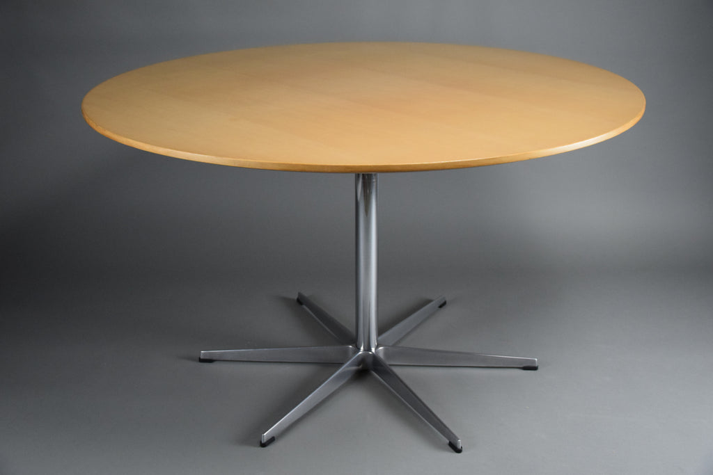 Arne Jacobsen Dining Room Table for Fritz Hansen– Vintage Objects