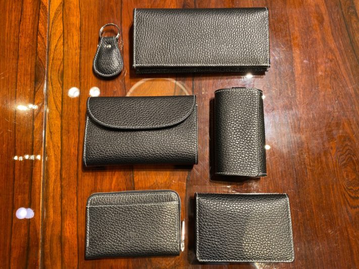 クリスマスギフトにオススメ WhiteHouse Coxの革小物 | ショップ