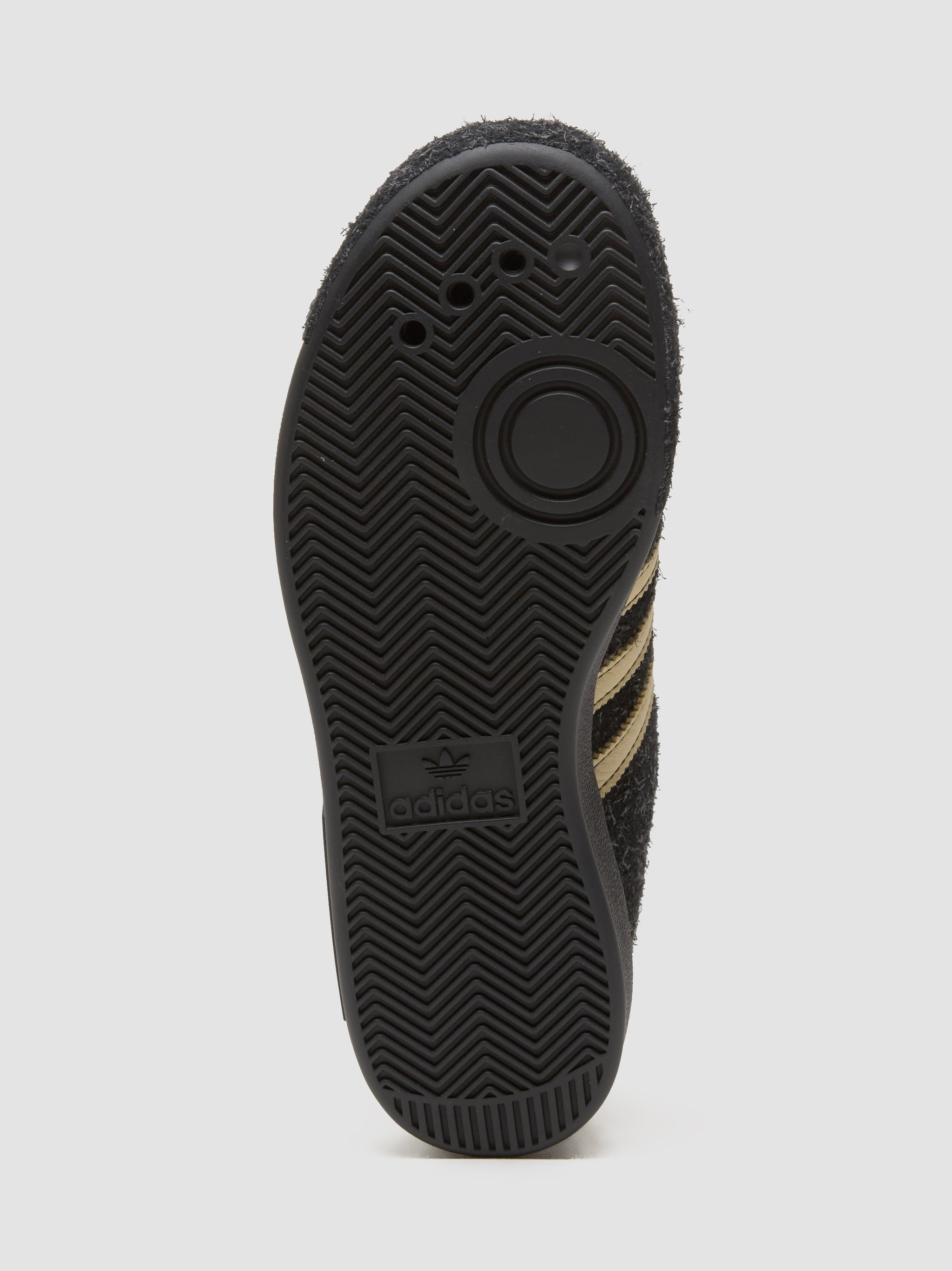 Adidas - x Brain Dead Forest Hills Sneaker in Core Black & Pantone