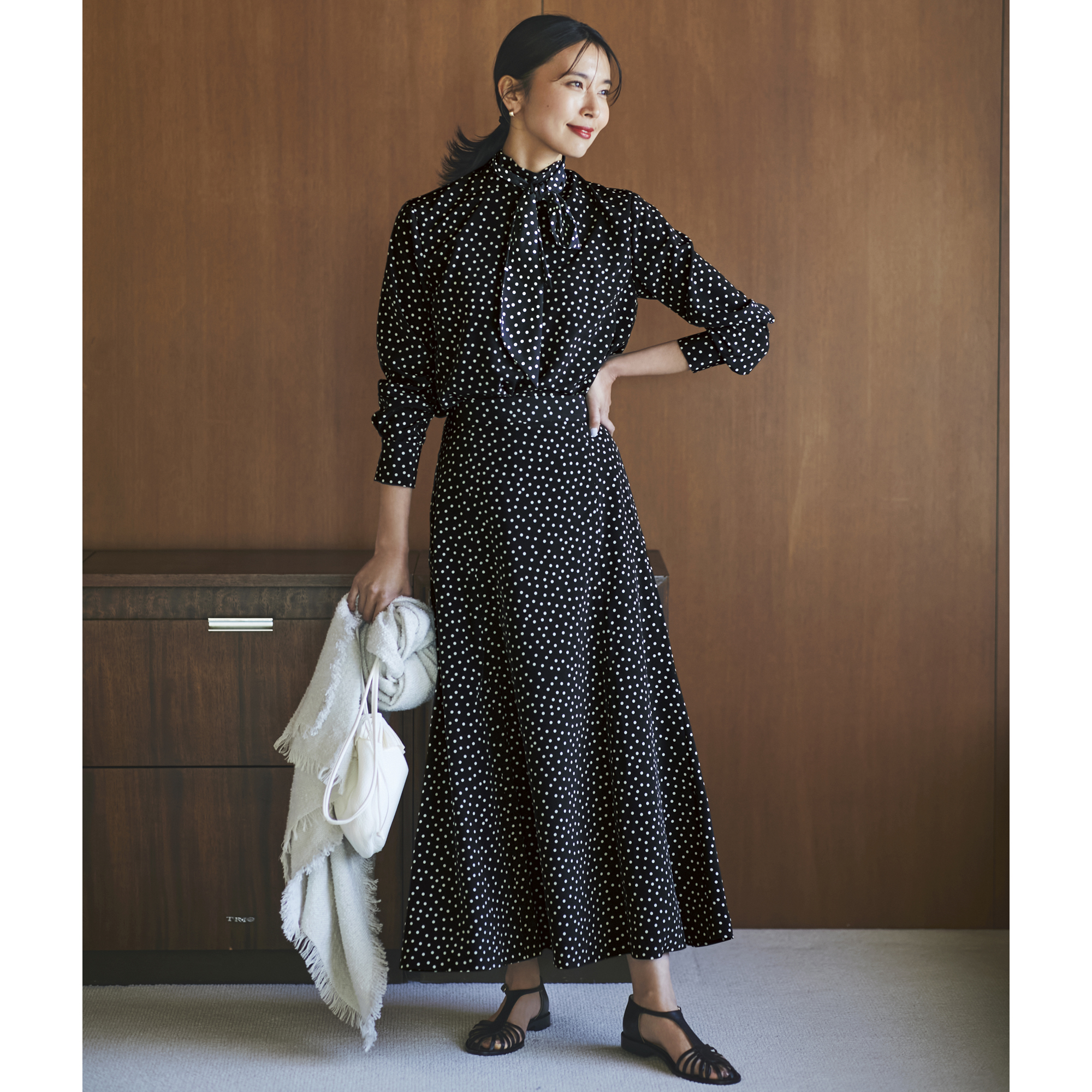 SINMEのドットブラウス【STANDARD BOOK 2023Spring】 | HAPPY PLUS VOICE