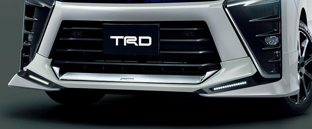 ヴォクシー80系】フロントスポイラー（LED付） – VROOM