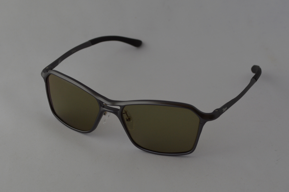 Zeque by ZEAL OPTICS – スポーツアイウェアのプロショップ ヴェール