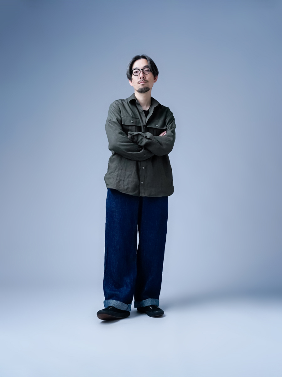 リネンシャツ】洗練と快適さに包まれる リネン サファリシャツ ／ 柳