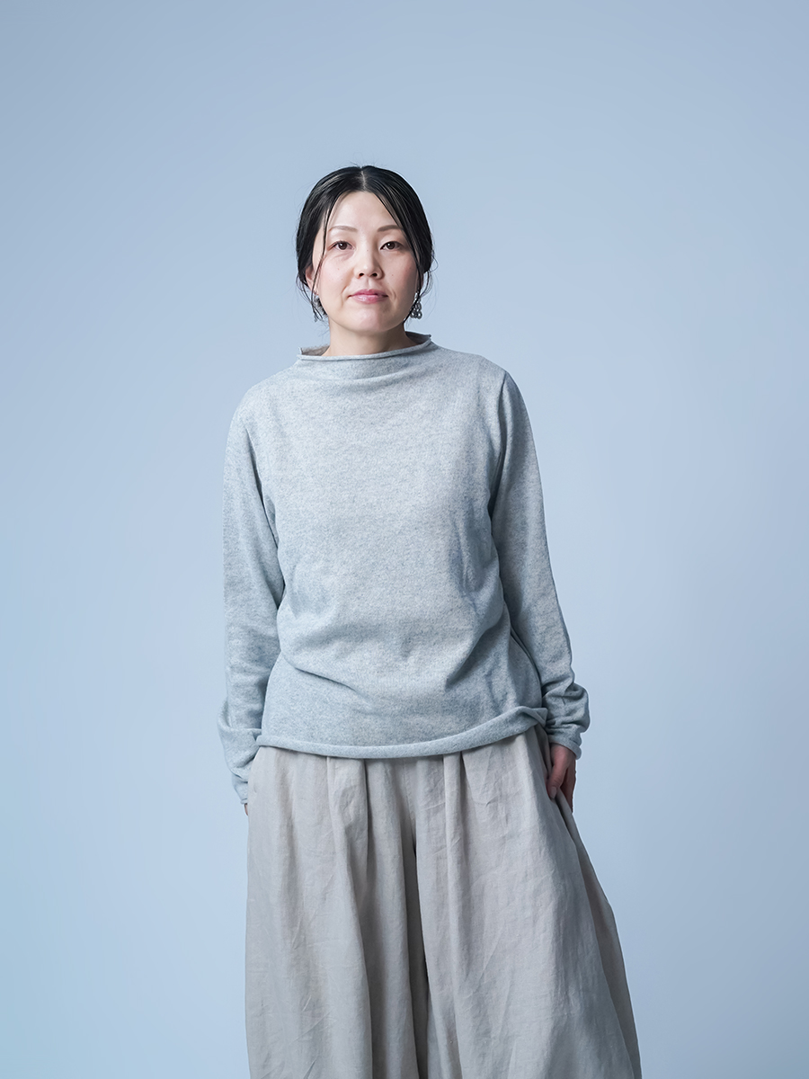 新感覚！カシミヤ70%×シルク30% 肌に優しいインナーセーター