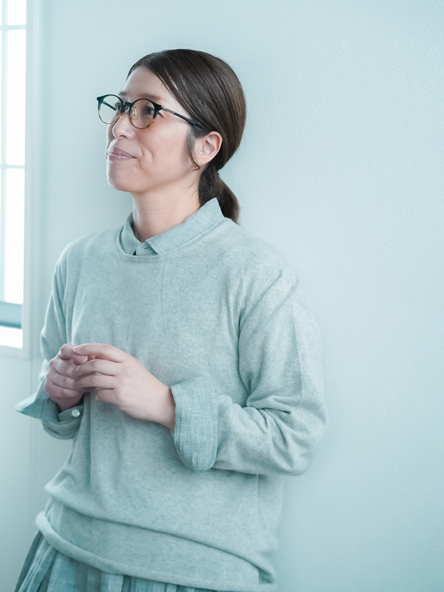 新感覚！カシミヤ70%×シルク30% 肌に優しいインナーセーター クルー