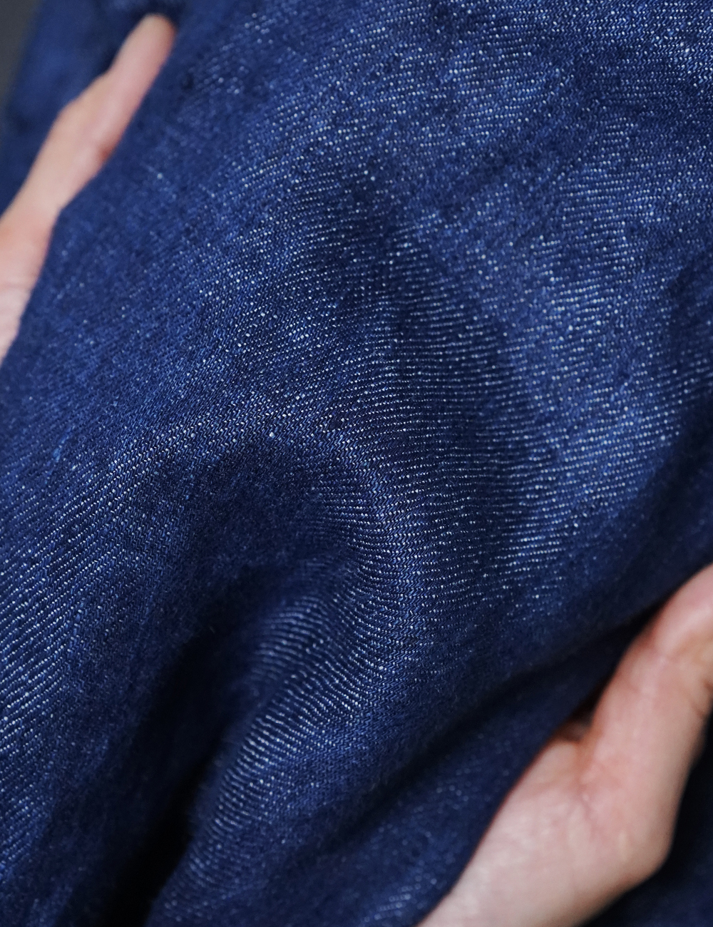 快適さの虜になるタック リネンデニムパンツ /インディゴ b023d-ind3