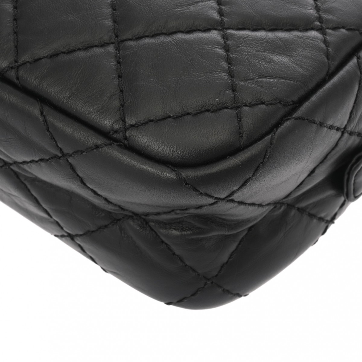 シャネル 2.55 マトラッセ チェーンショルダー カメラバッグ アイコン