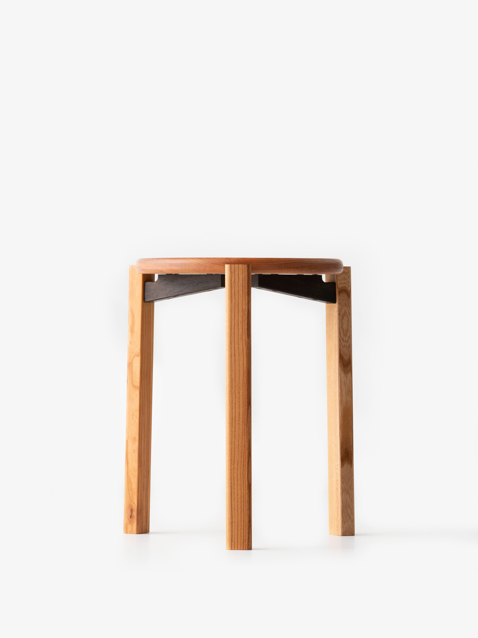 notonly スタッキングスツール｜Rebuilding Center JAPAN