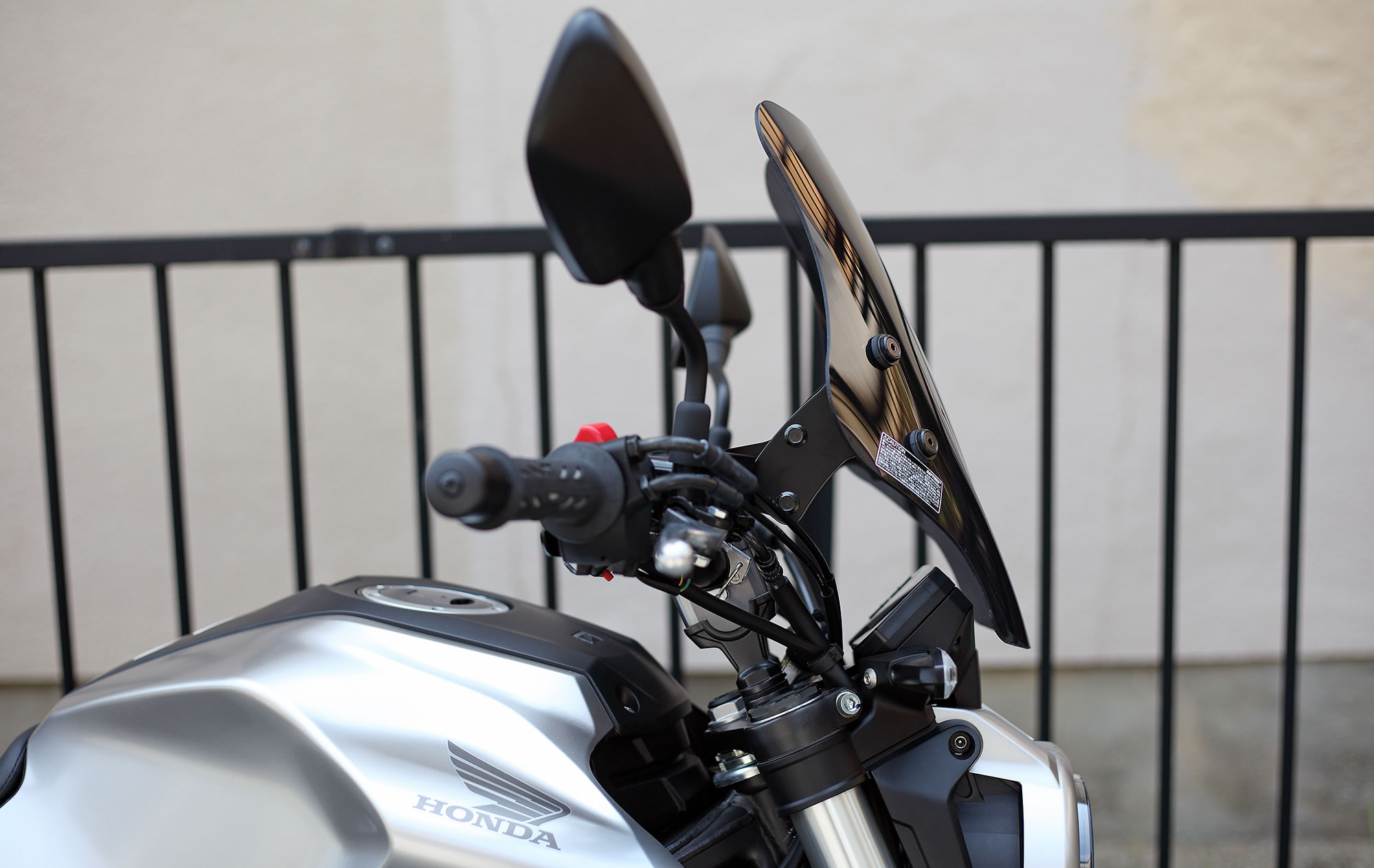 CB250R(MC52) スクリーンバイザー3