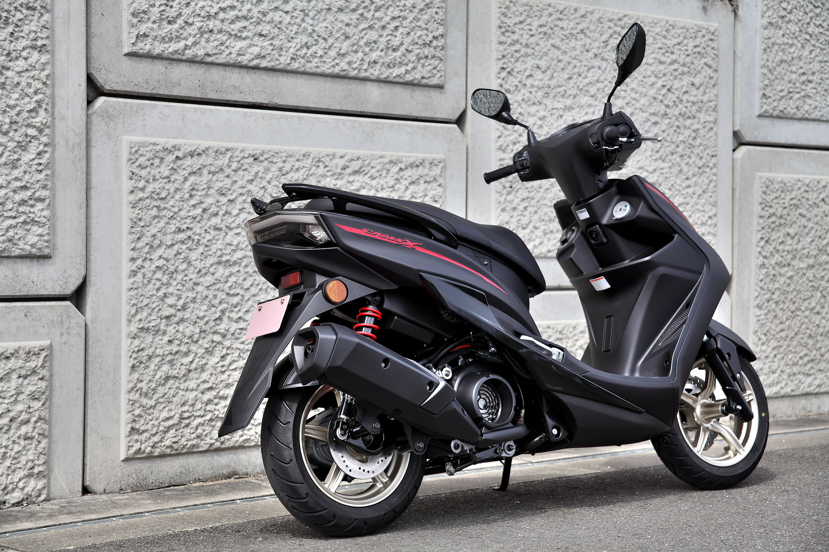 シグナスX SR SEA5J 4型の写真集