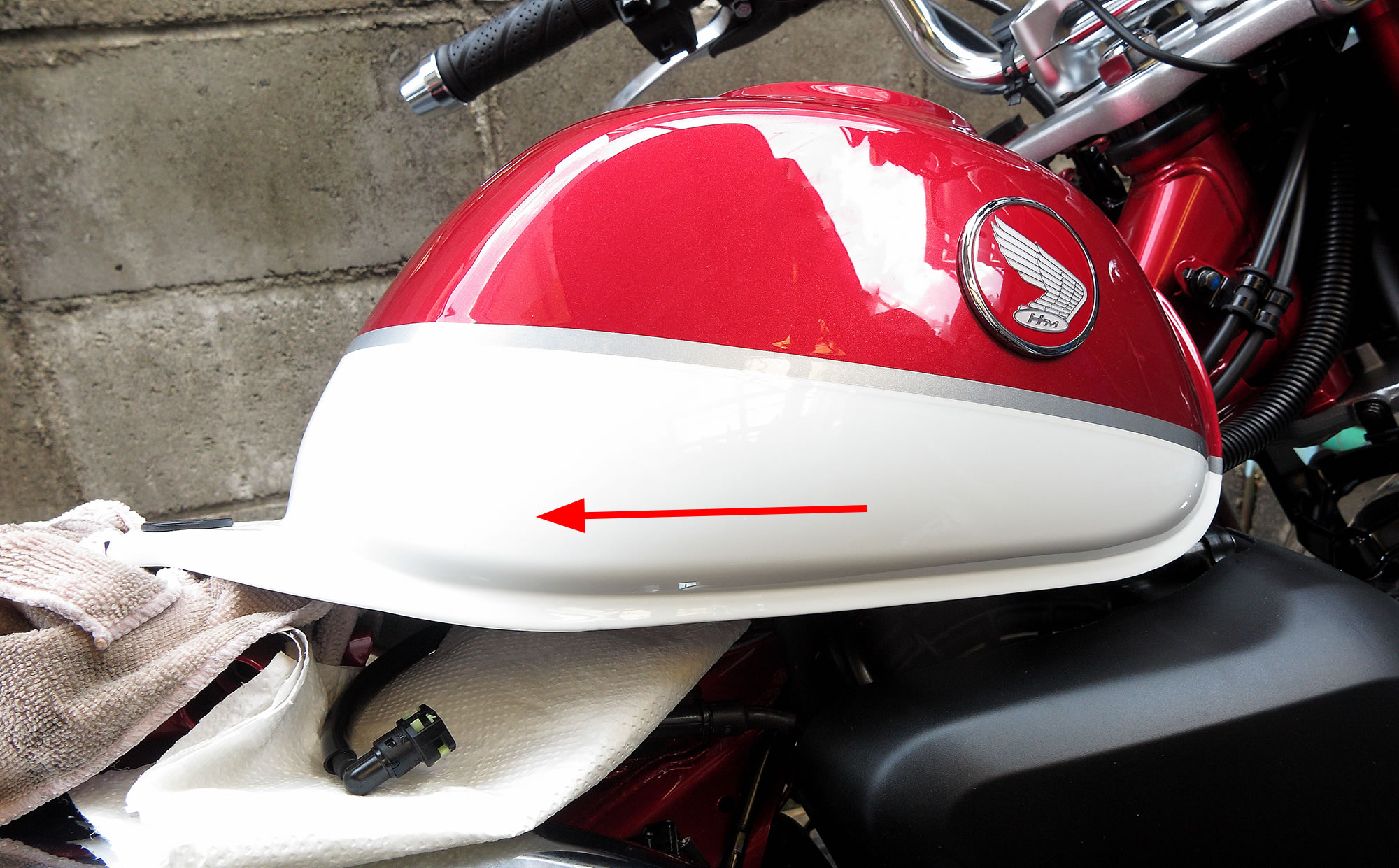 モンキー125 JB02 燃料タンクの脱着2