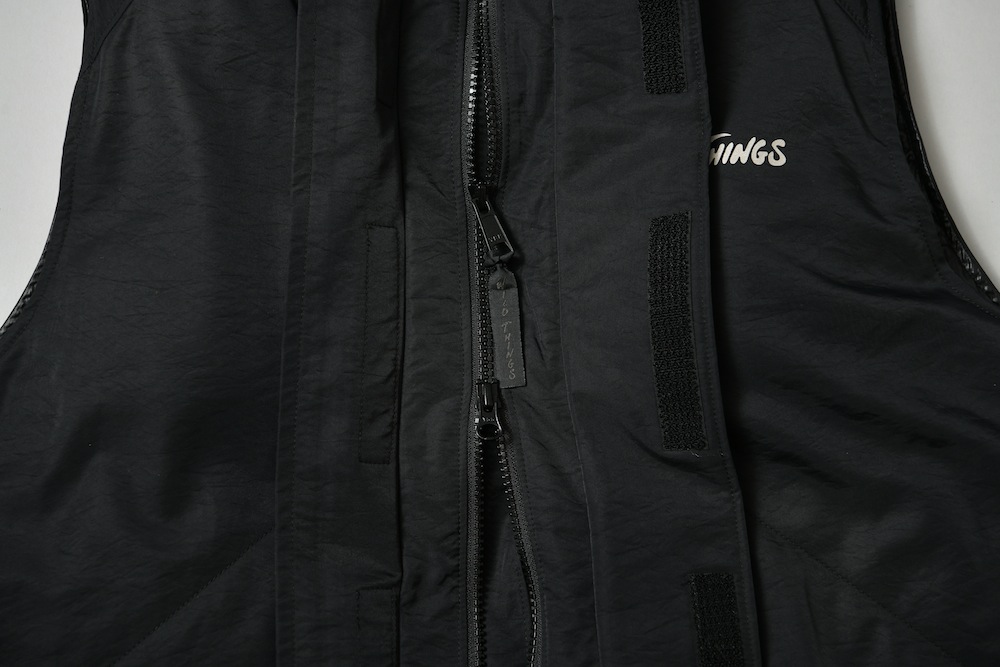 ワイルドシングスの「デナリジャケット」がベストに変身⁉︎ 着こなしの