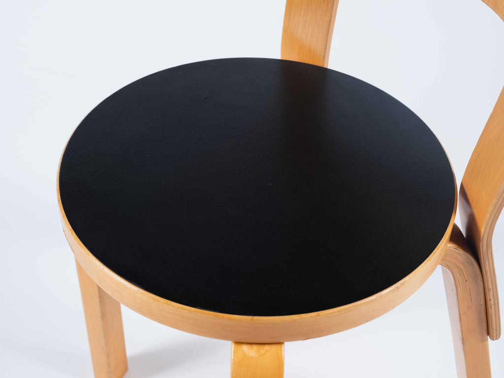 2nd Cycle チェア 65 ブラック リノリウム No. 2 – Artek Tokyo Store