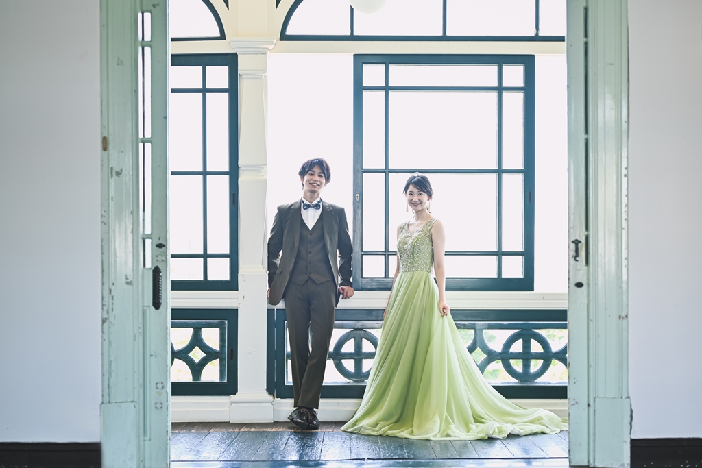 前撮りで人気のカラードレス全16着をご紹介！