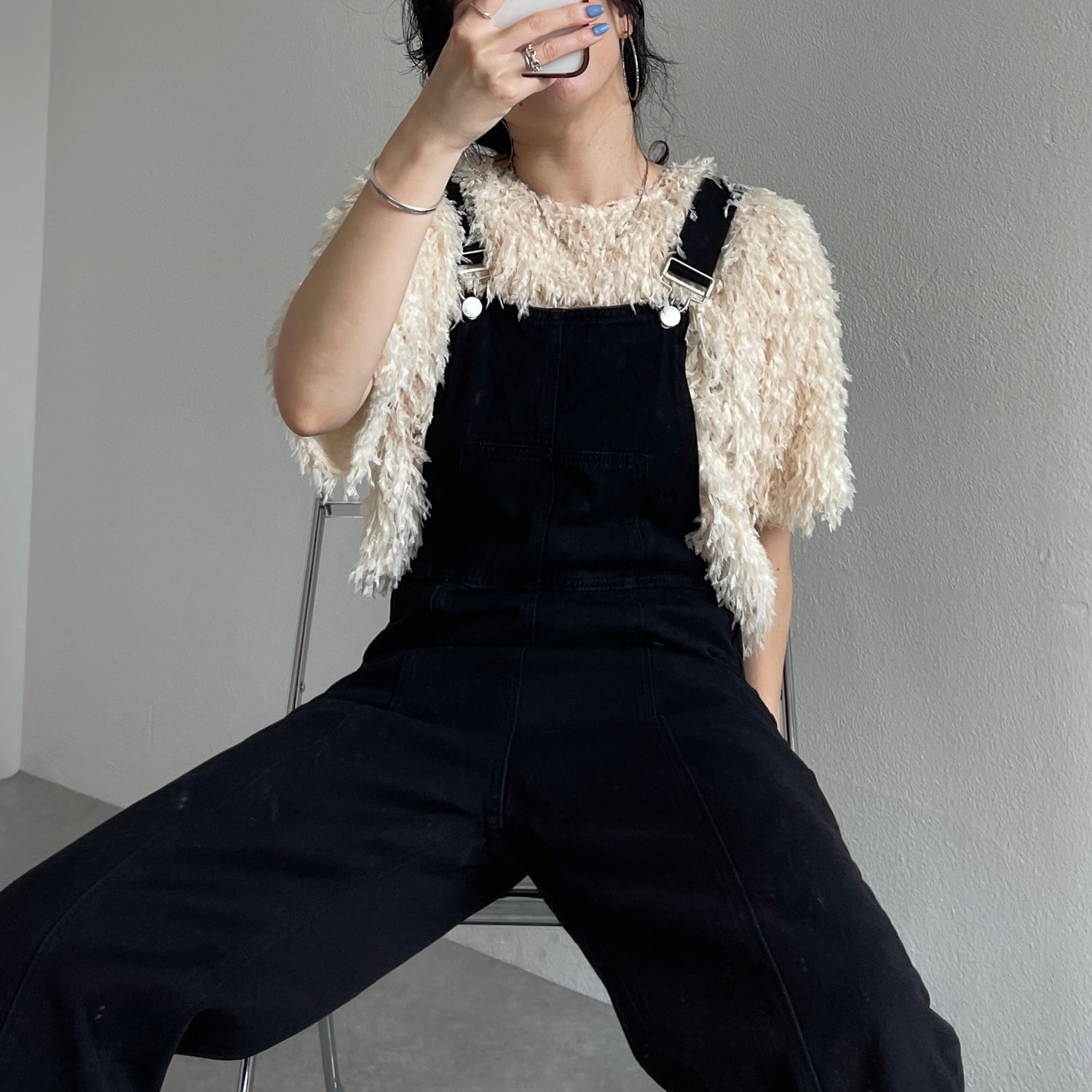 loose and slim denim salopette / black （ルーズアンドスリムデニム