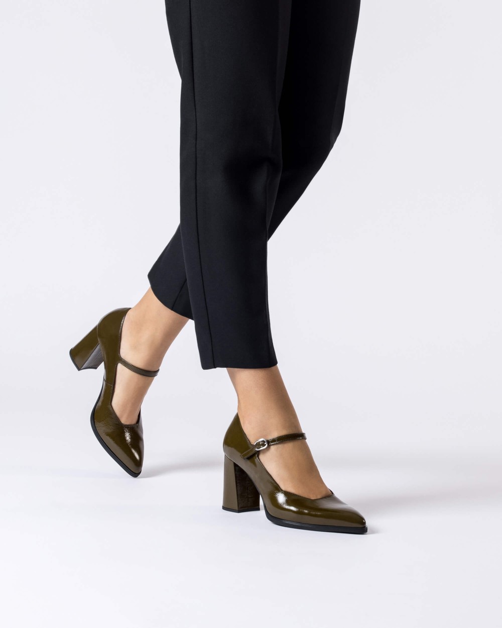 Wonders.com | Green AURORA 21 Mary Janes M-5421 MENORCA