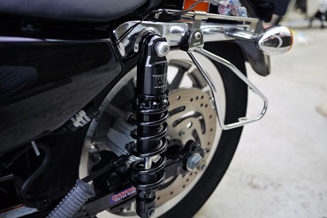 スポーツスター用 アジャスタブルサスペンション - バイクパーツ