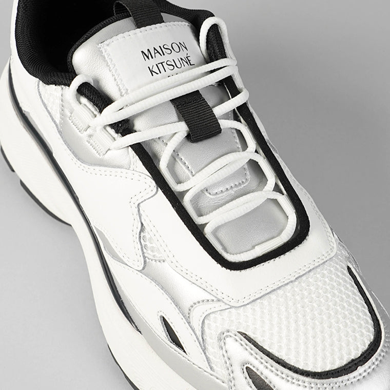 メゾンキツネ MAISON KITSUNE メンズ スニーカー シルバー ホワイト