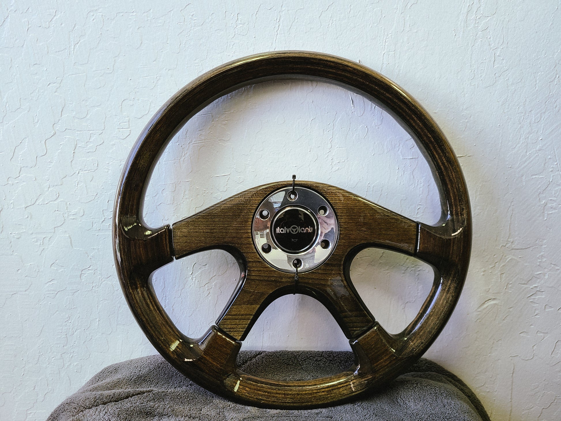 Italvolanti 4 spoke 365mm wood steering wheel – sevenspeedshop