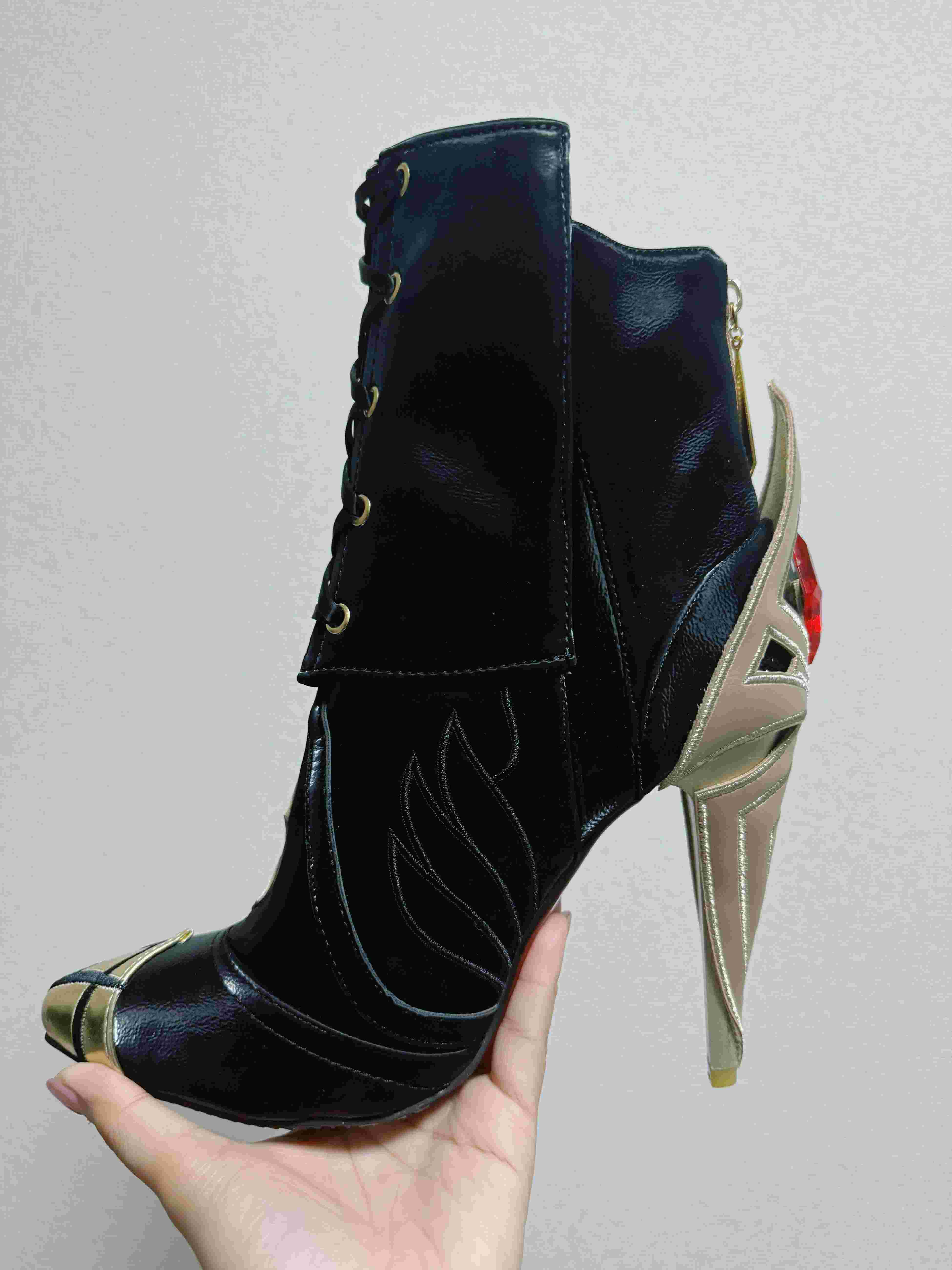 三分妄想 原神 アルレッキーノ 召使 フォンテーヌ コスプレ 靴