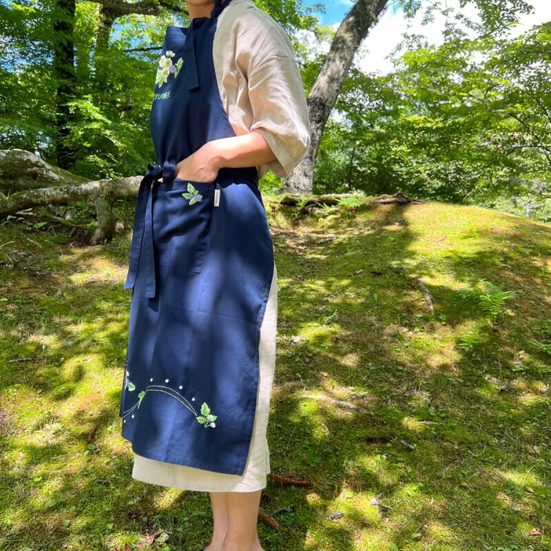 手刺繍エプロン