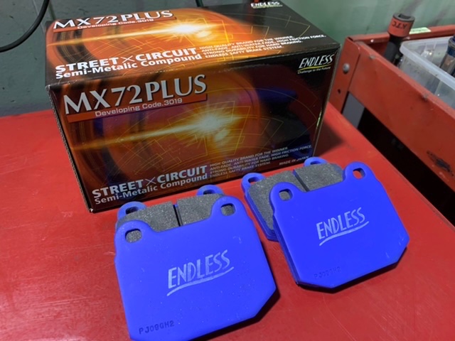 ◇SUBARU IMPREZA [GRB] ENDLESS MX72PLUS リアブレーキパッド交換・4