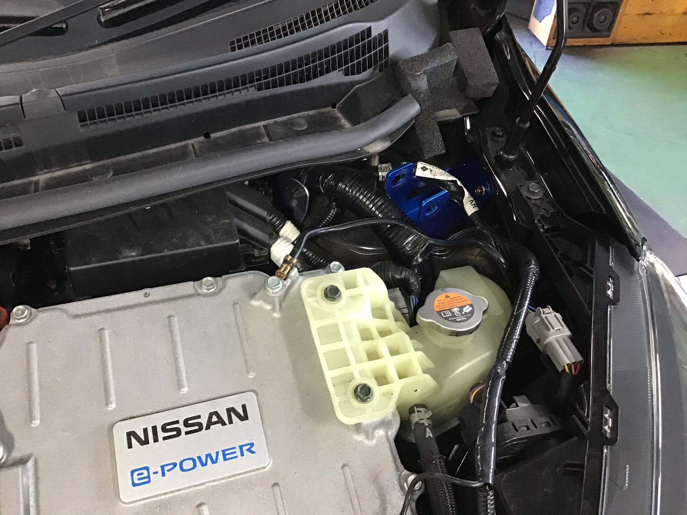 HE12 ノートe-POWER nismo S タワーバー取付☆ | 日産 ノートNISMO S