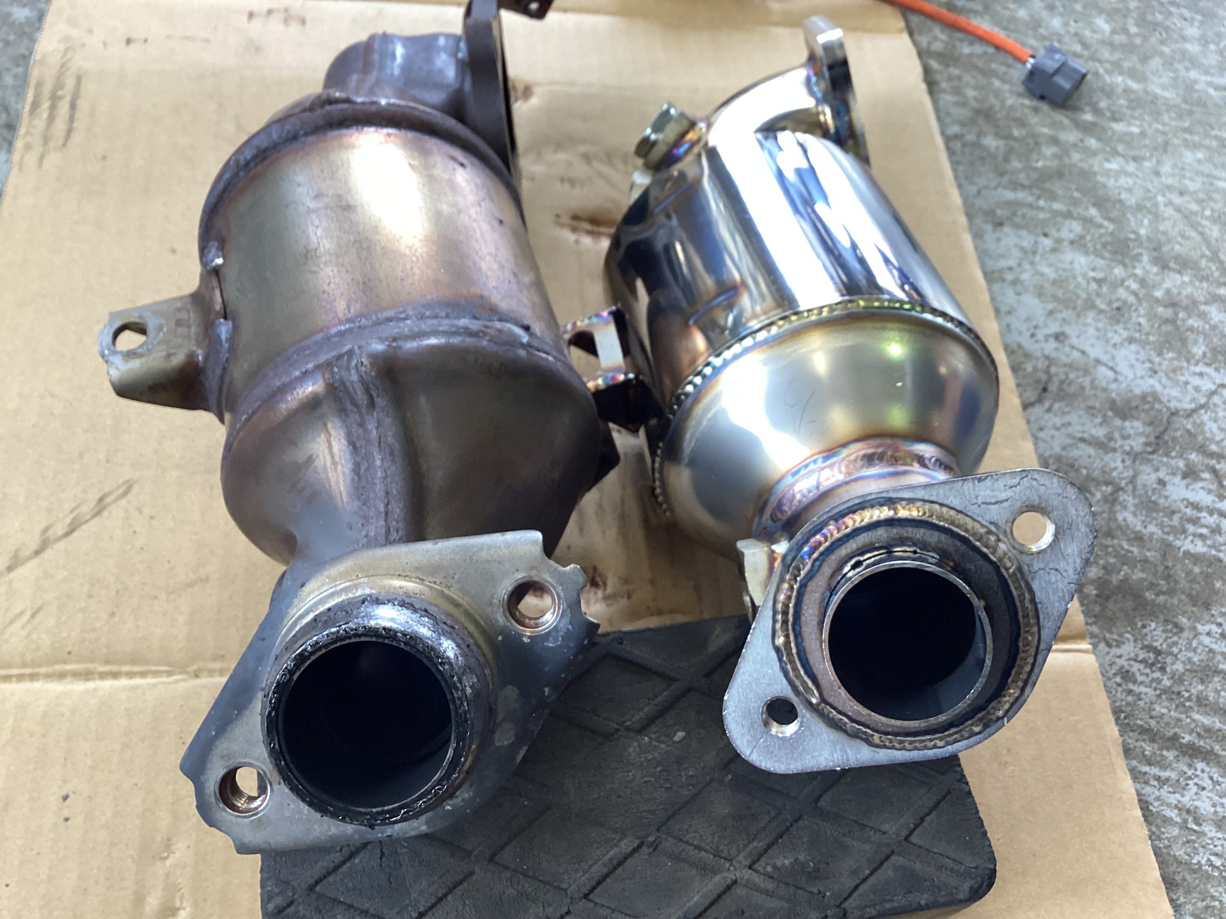 アルトワークス HA36S キャタライザー＆センターパイプ交換します