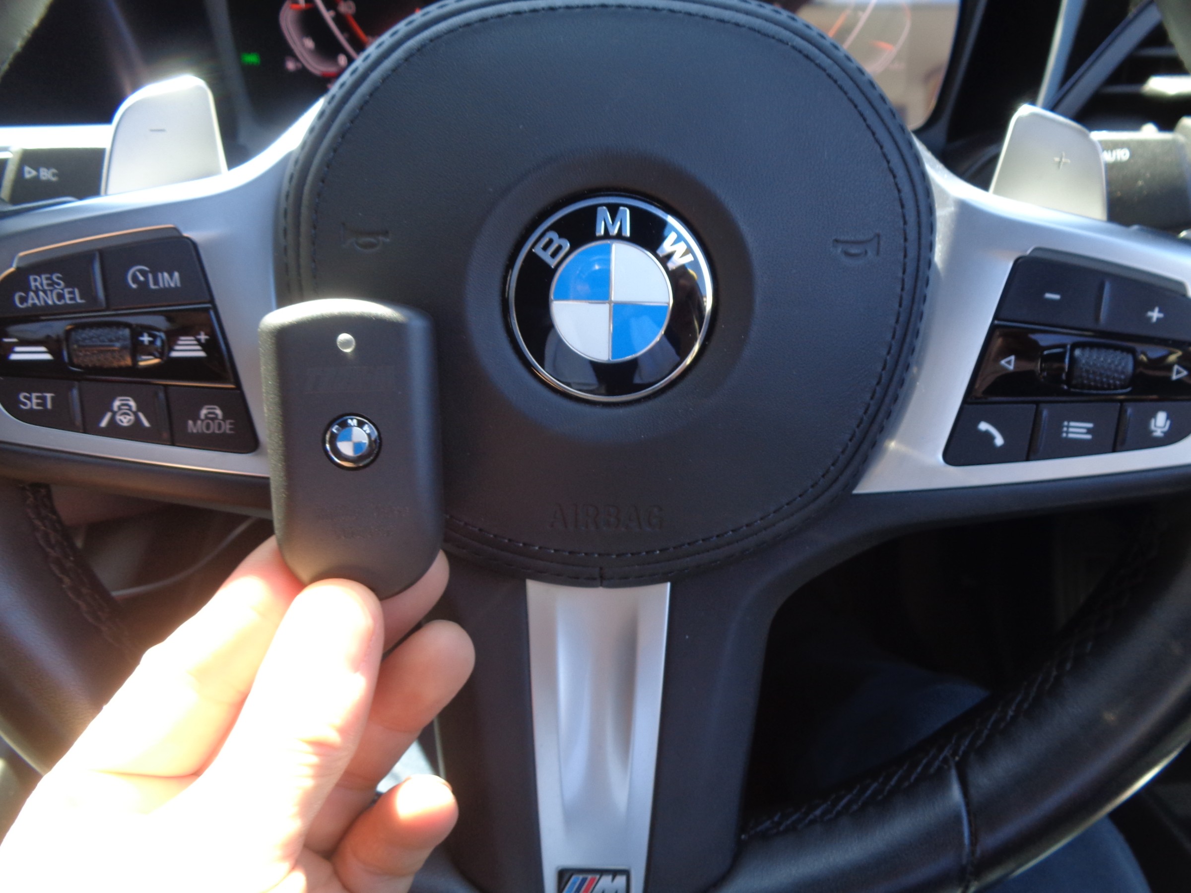 BMW 3シリーズ TECH-M バルブコントローラー取付！8月28日は研修の為