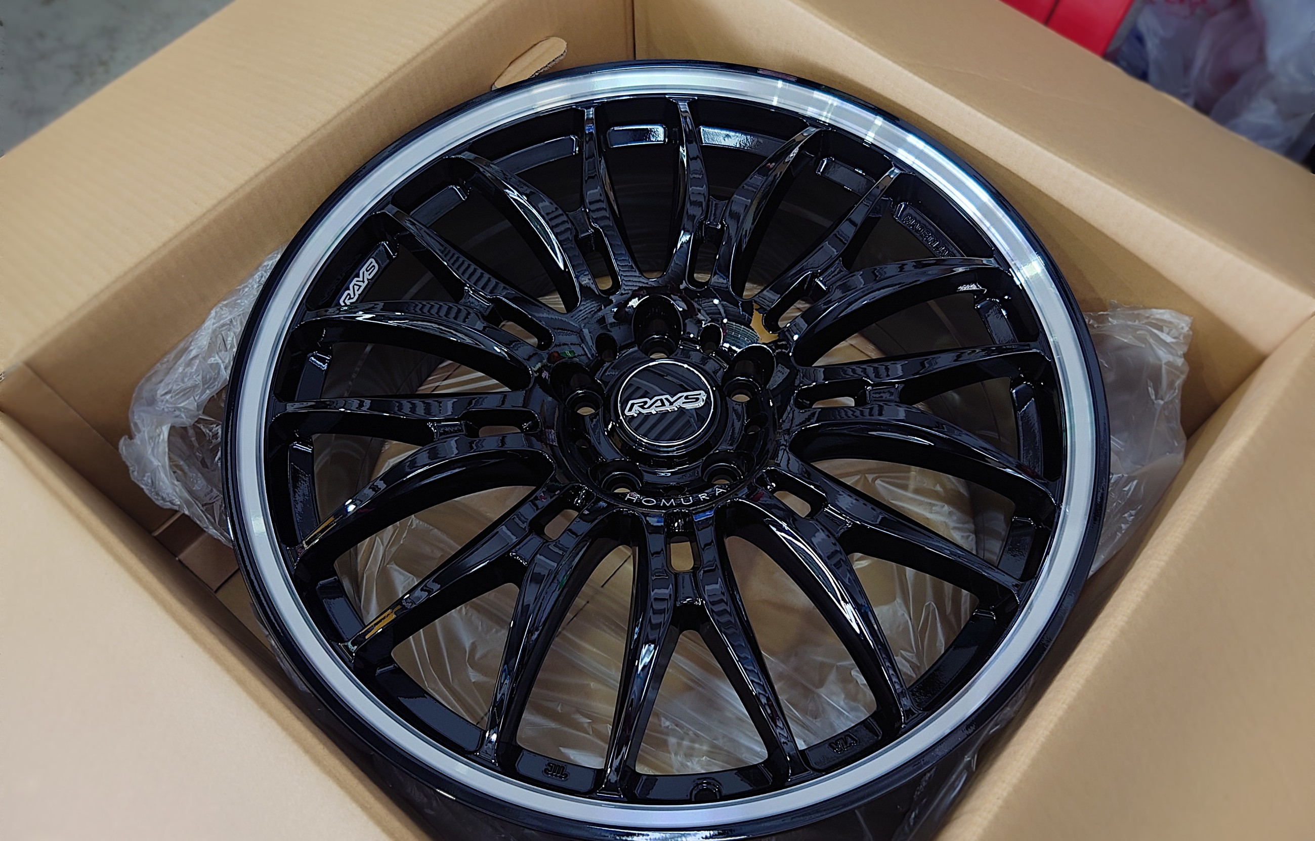 RAYS（レイズ）HOMURA（ホムラ）2×9BD + ブリザック DM-V3 の組込み