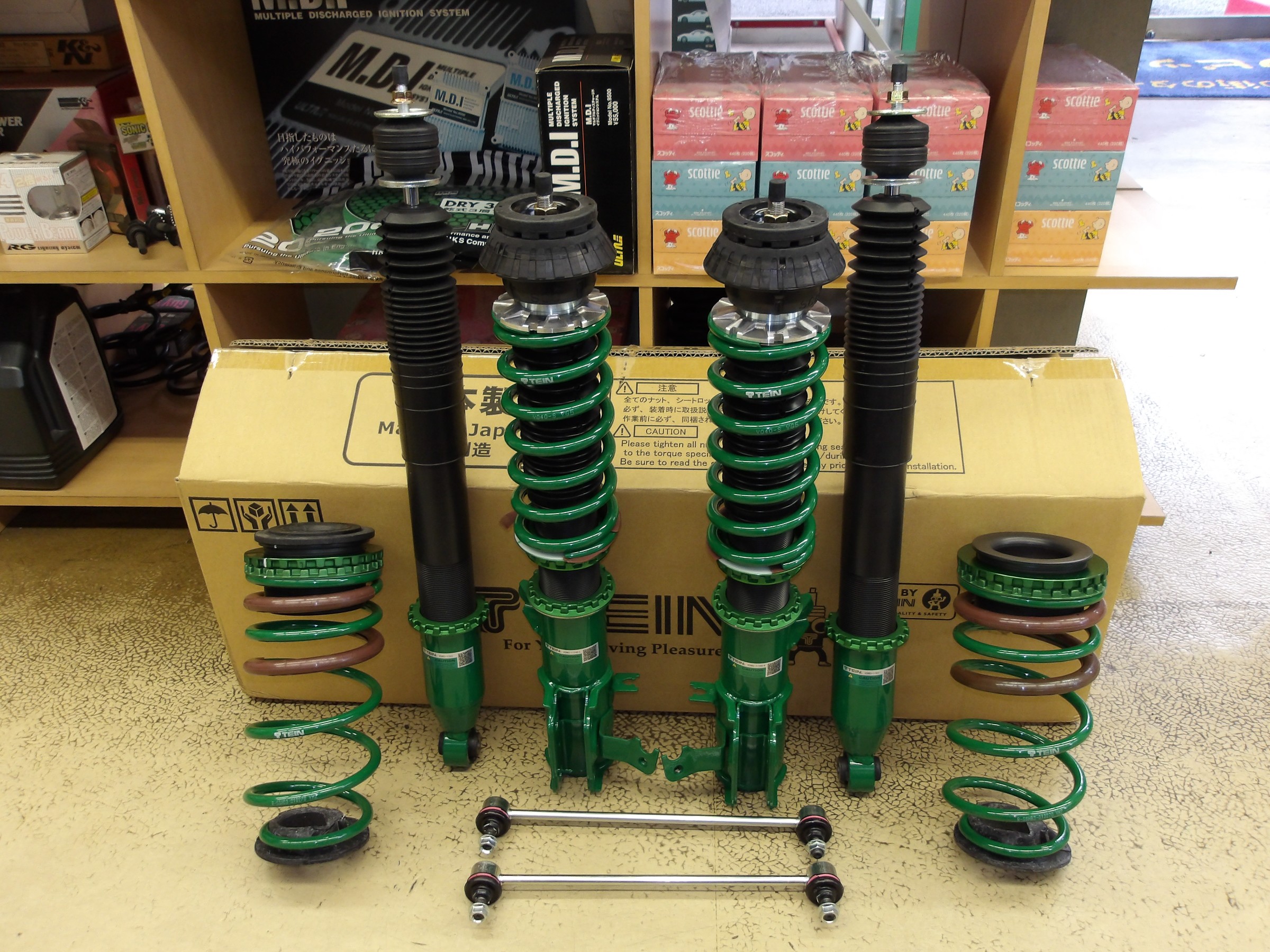 フィットRS（GE8）テイン製車高調「FLEX-Z」装着＆アライメント作業