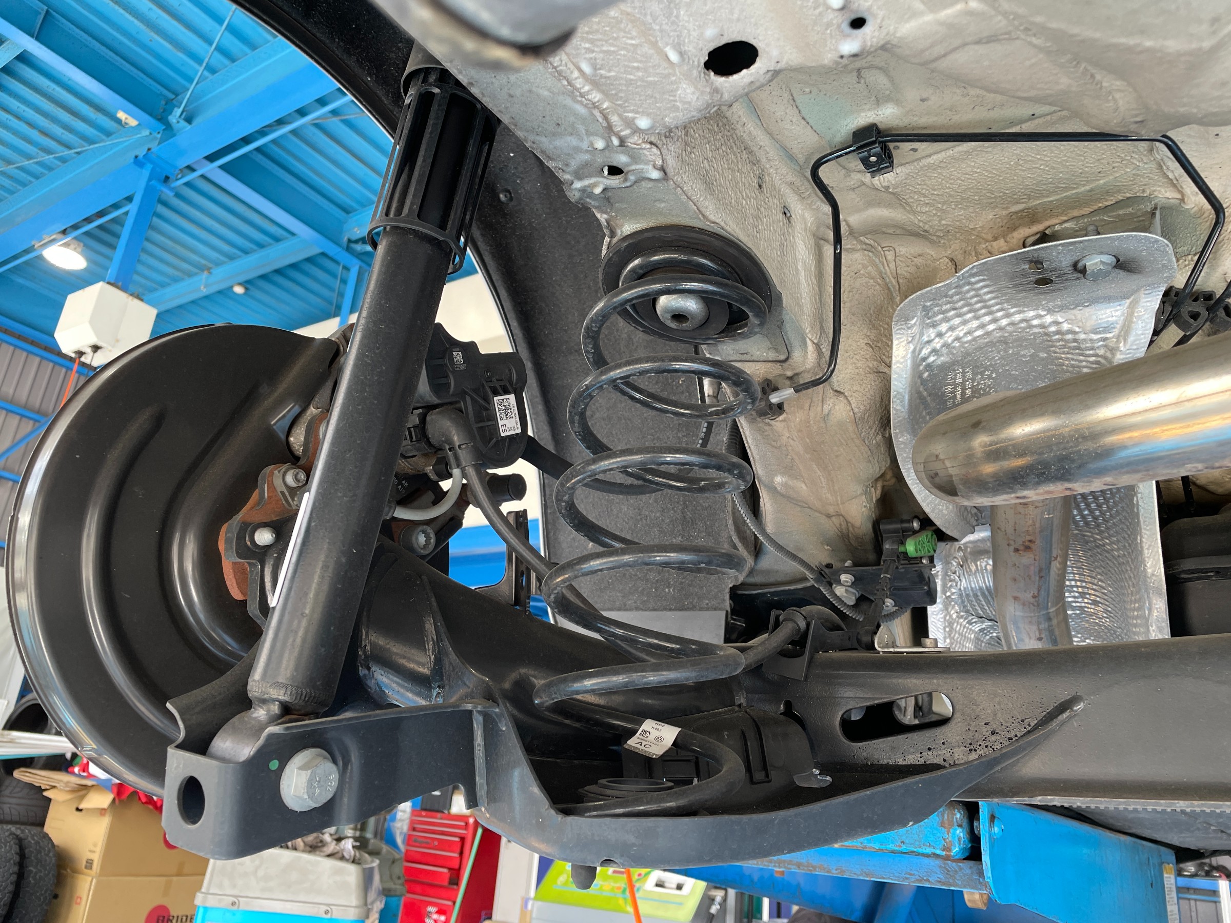 ☆アイバッハダウンサス取付 【GOLF7】☆ | フォルクスワーゲン