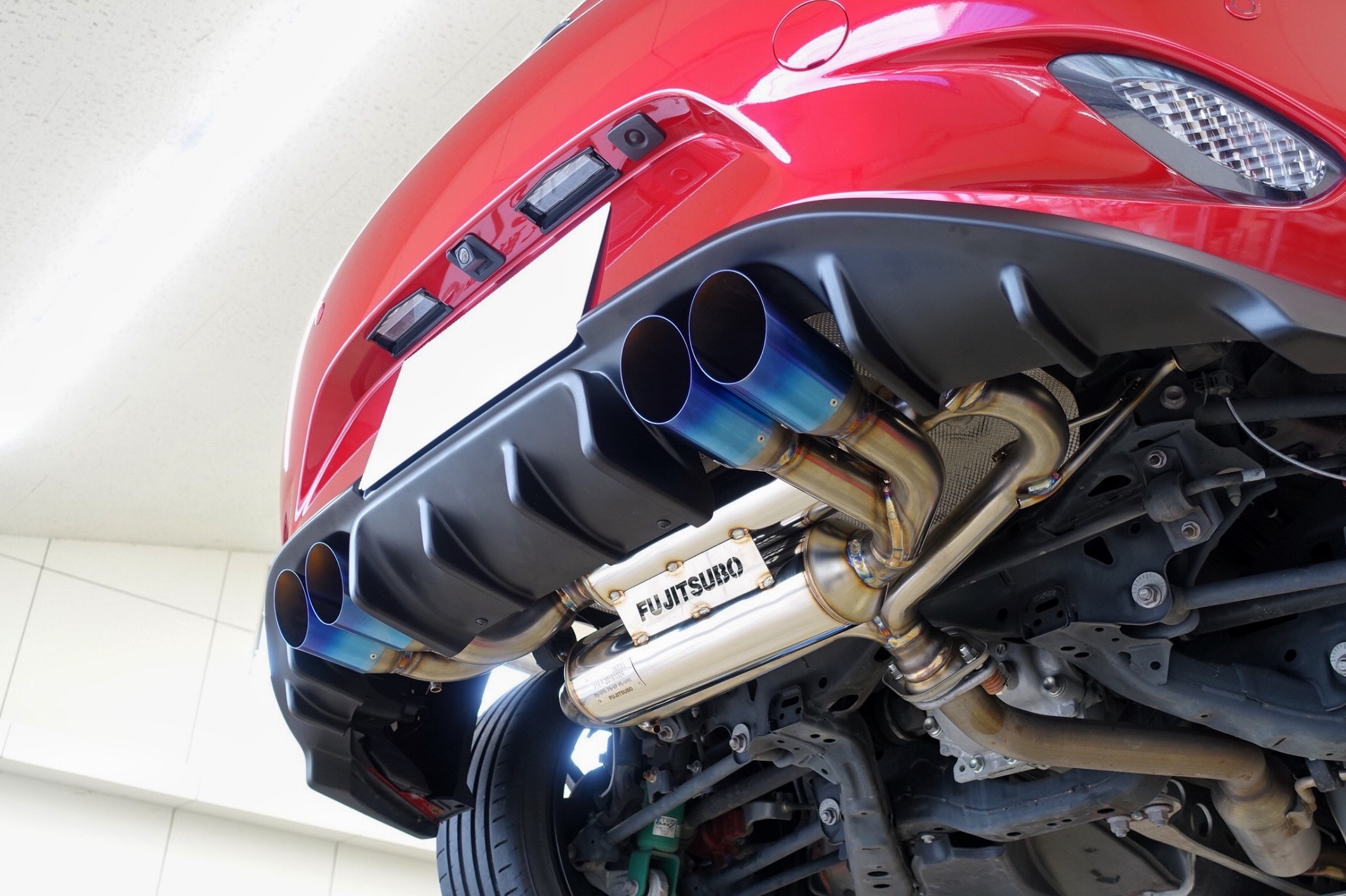 悩みに悩んでやっぱりこのマフラーに決めました！マツダ ロードスター