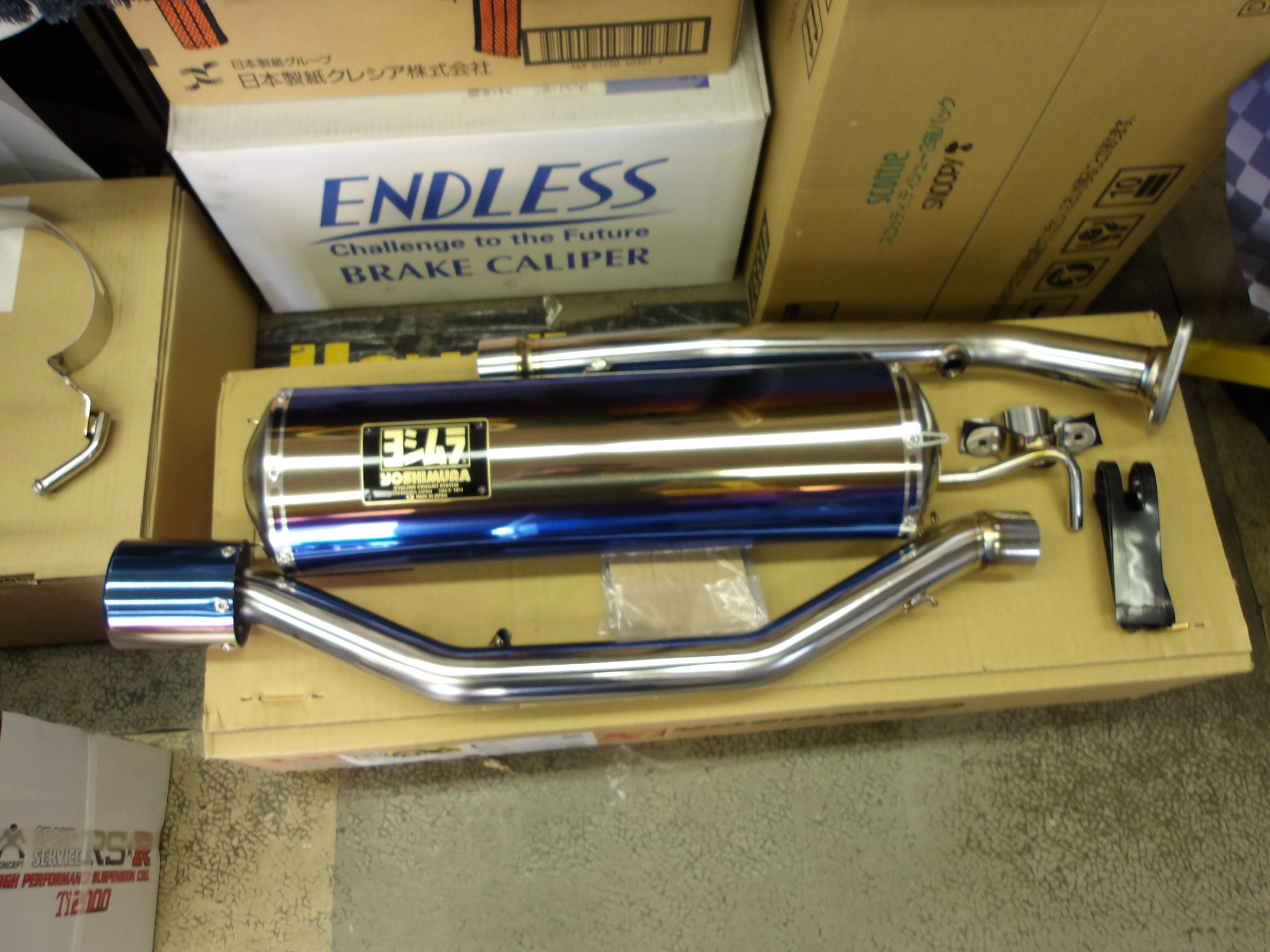 キャリイ（DA16T）ヨシムラ製スポーツマフラー「SlipｰOn Oval（保安